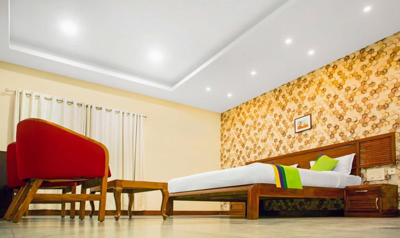 Treebo Kumily Gate Thekkady, Periyar National Park Hotel Buitenkant foto